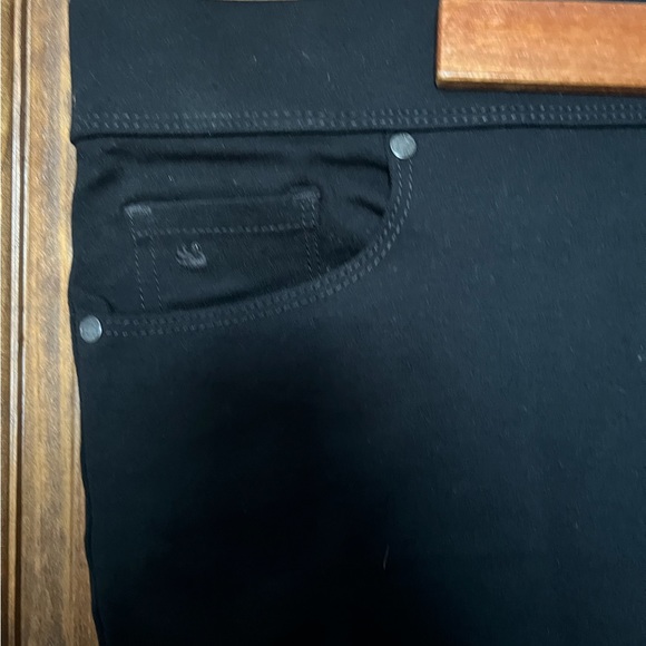 Gloria Vanderbilt Slim Leg Mid Rise Designer Jeans - Picture 2 of 7